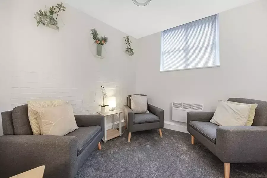 Unit 8 Hampstead West xfa V3gg I Vq Hkla LTT4 Kg min 1